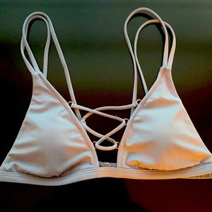 Brand new without tags Roxy bikini top S/M